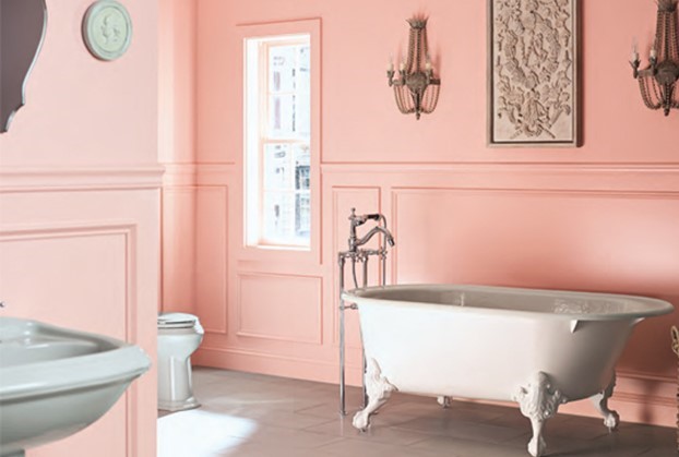 Sơn màu hồng phòng tắm